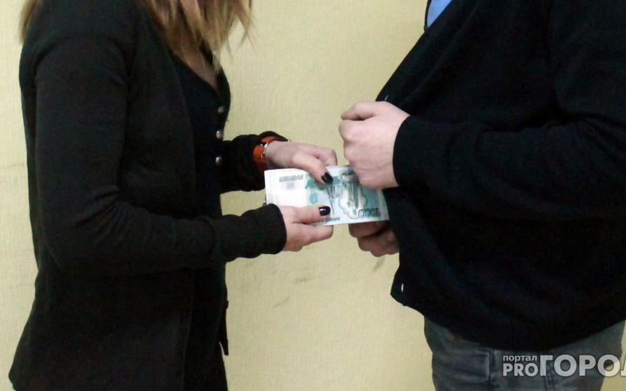 Риелтор украл у кировчанки 100 000 рублей из материнского капитала: делом занимается ФСБ