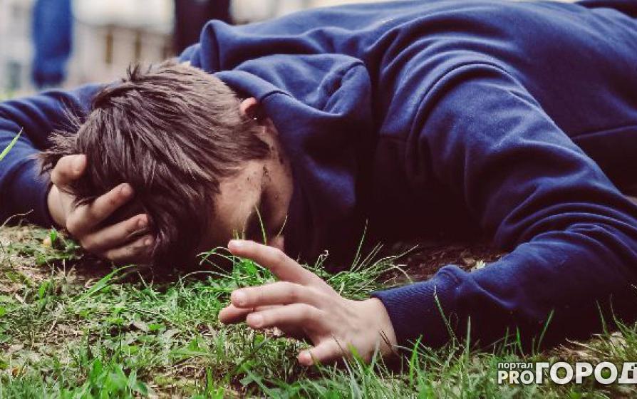 В Кировской области 18-летний парень остановил попутку и до смерти избил пассажира авто