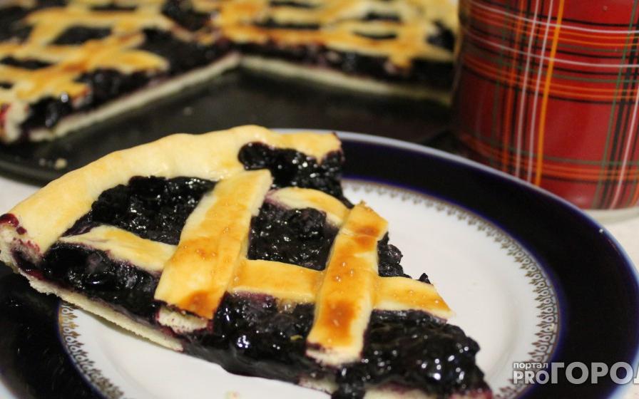 Черничный пирог: вкусная и красивая выпечка к чаю