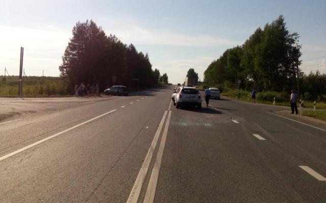 В Кировской области перевернулся ВАЗ: погибли 25-летний и 24-летний парни