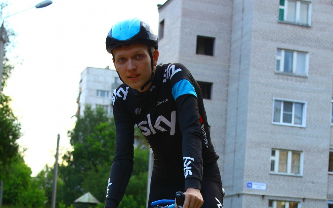 Велогонщик Алексей Вельмужов: «Диета важна, но как отказаться от блюд любимой девушки?!»