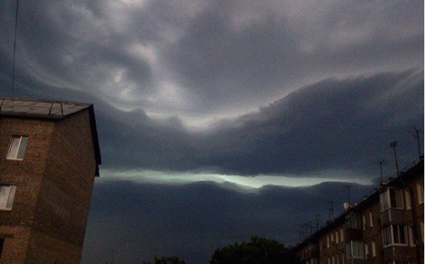 Метеопредупреждение от МЧС: в Чепецке и области ожидаются грозы, резкое усиление ветра и град