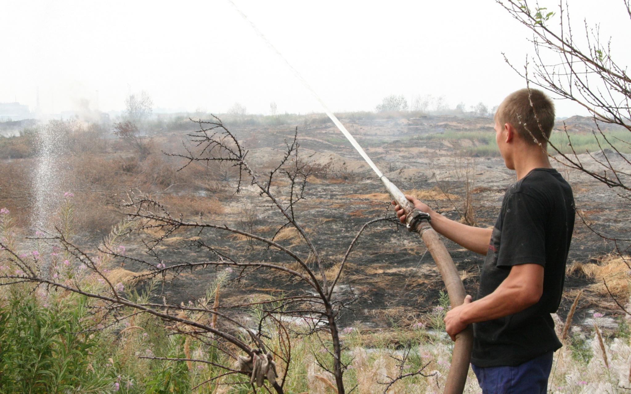 Чепецкие садоводы препятствуют тушению свалки ТБО