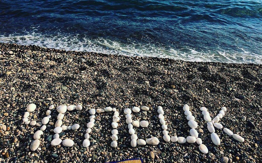 Фоторепортаж из соцсетей: 10 самых ярких фотографий на пляже от чепчан