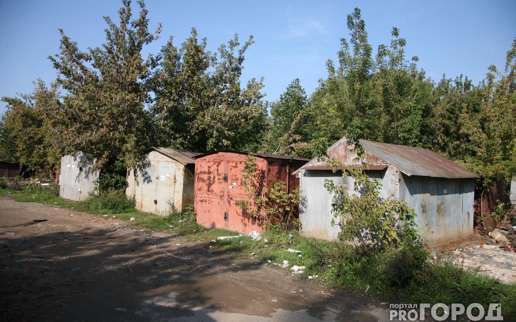 В Кирово-Чепецке на двух улицах демонтируют гаражи