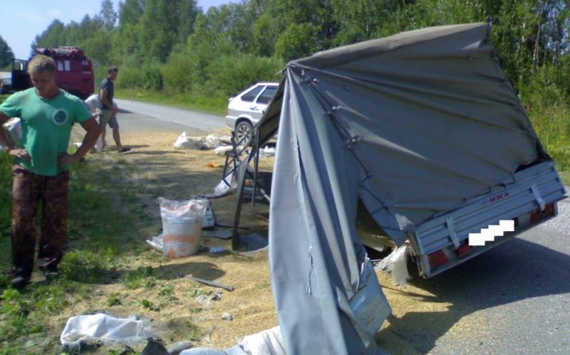 В ДТП в Кировской области погибла женщина: еще двое человек находятся в больнице