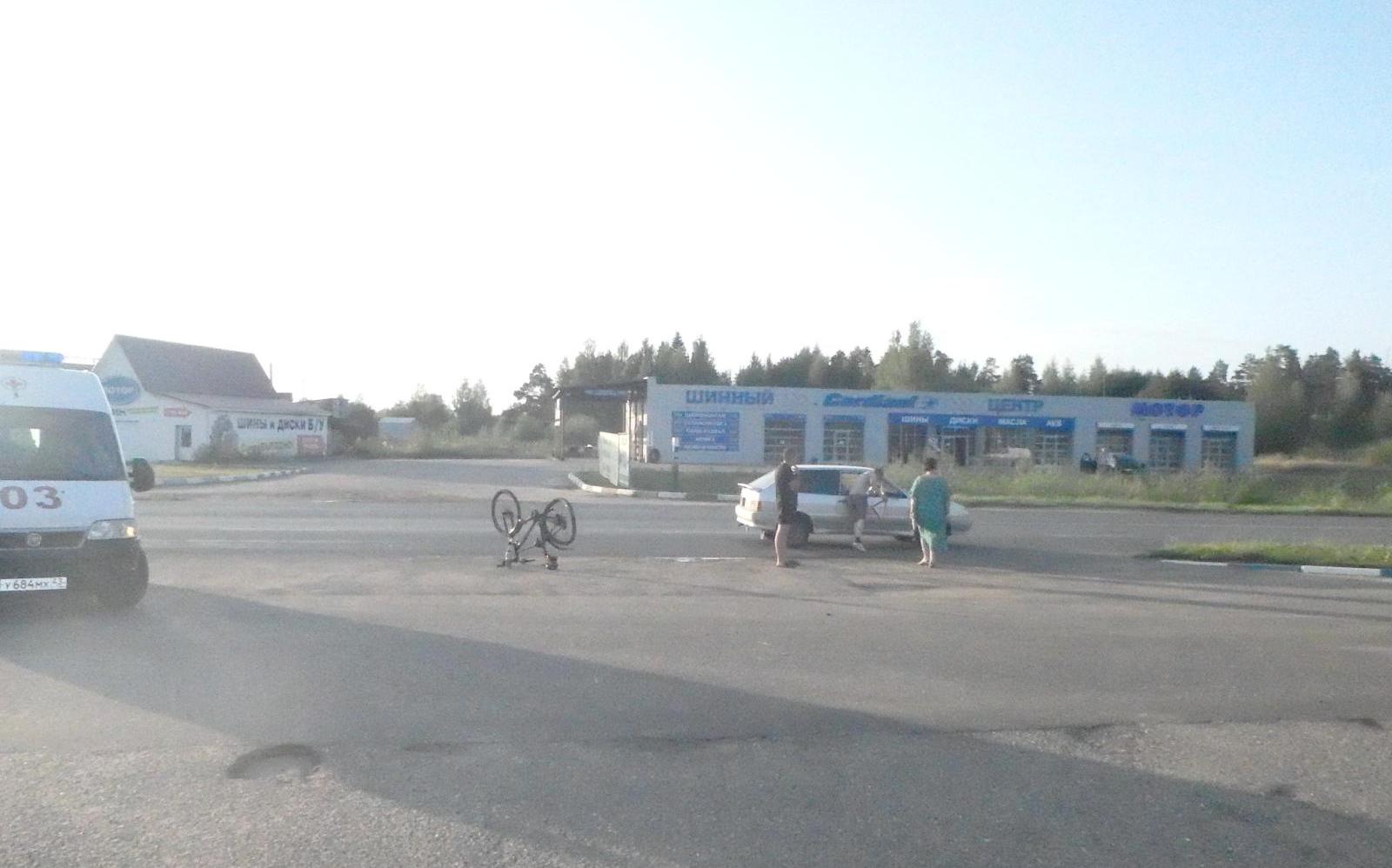 В Чепецке молодой парень на ВАЗе сбил велосипедистку