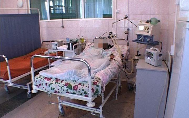 В Кировской области три девушки попали в реанимацию после приема неизвестных препаратов