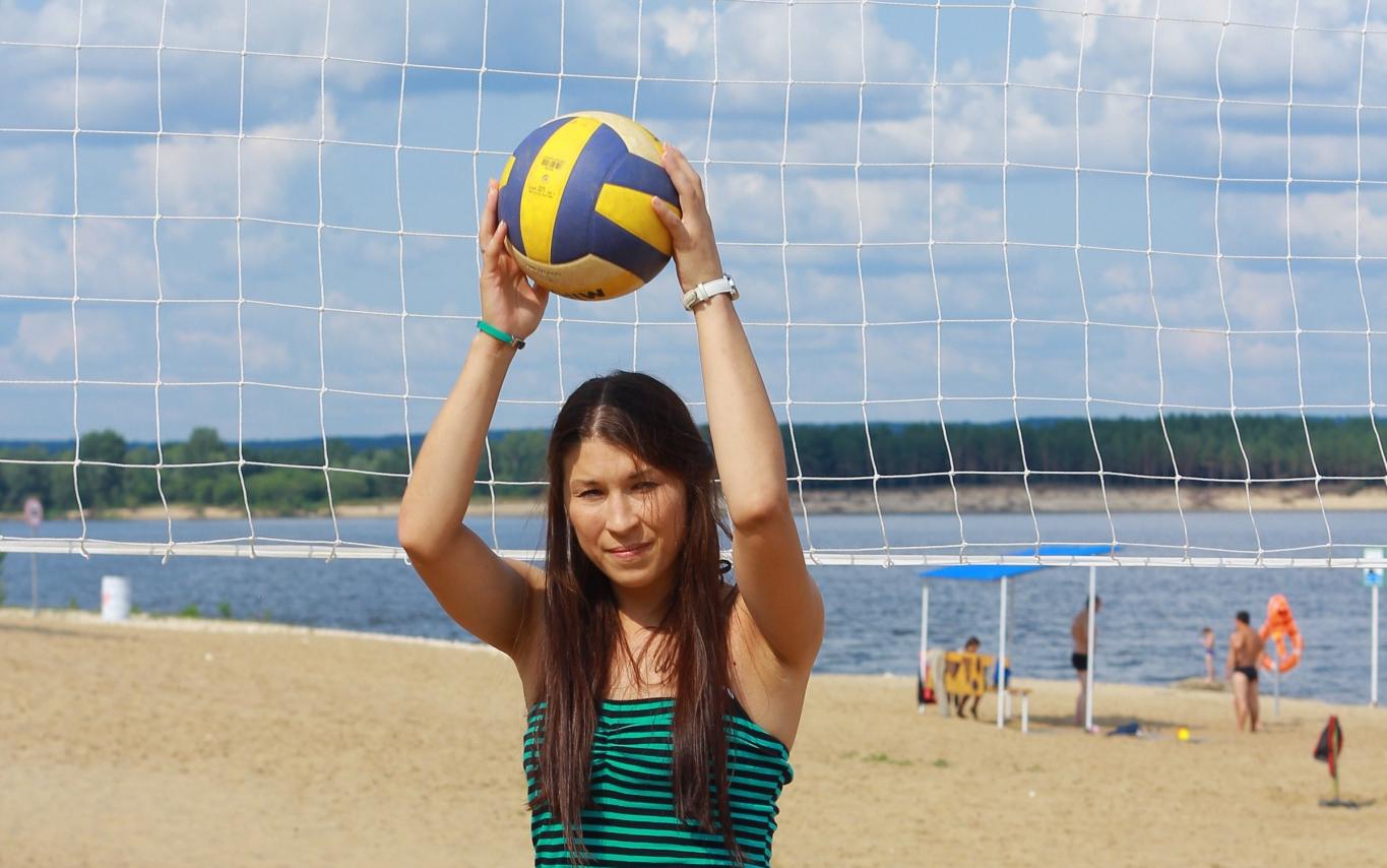 Афиша на День физкультурника в Чепецке: соревнования по пляжному волейболу и массовый старт для велосипедистов