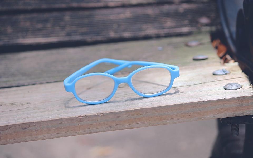Ребенку не нравится носить очки: 6 способов решить проблему