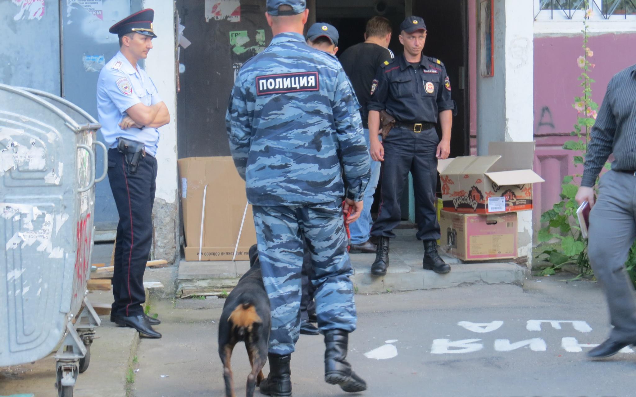 Полиция по горячим следам нашла грабителя бара на Луначарского