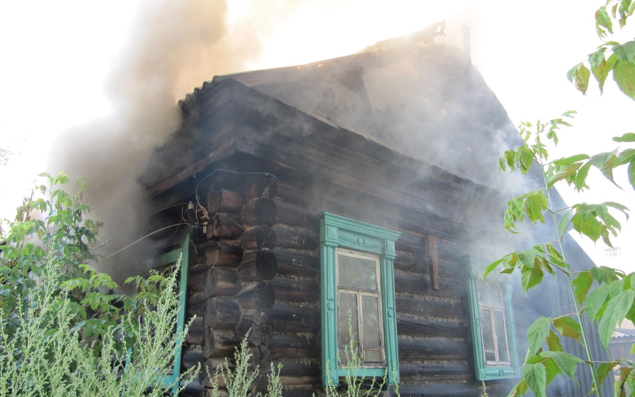 В Чепецке полностью сгорел дом, который реставрировал предприниматель