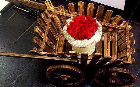 Цветы - прекрасный подарок для любого праздника