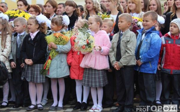 В одной из школ Омутнинска на линейке дети падали в обморок