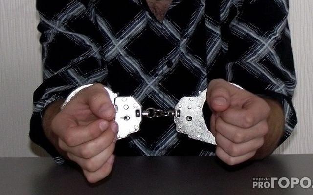 В Чепецке мужчина надругался над тремя подростками