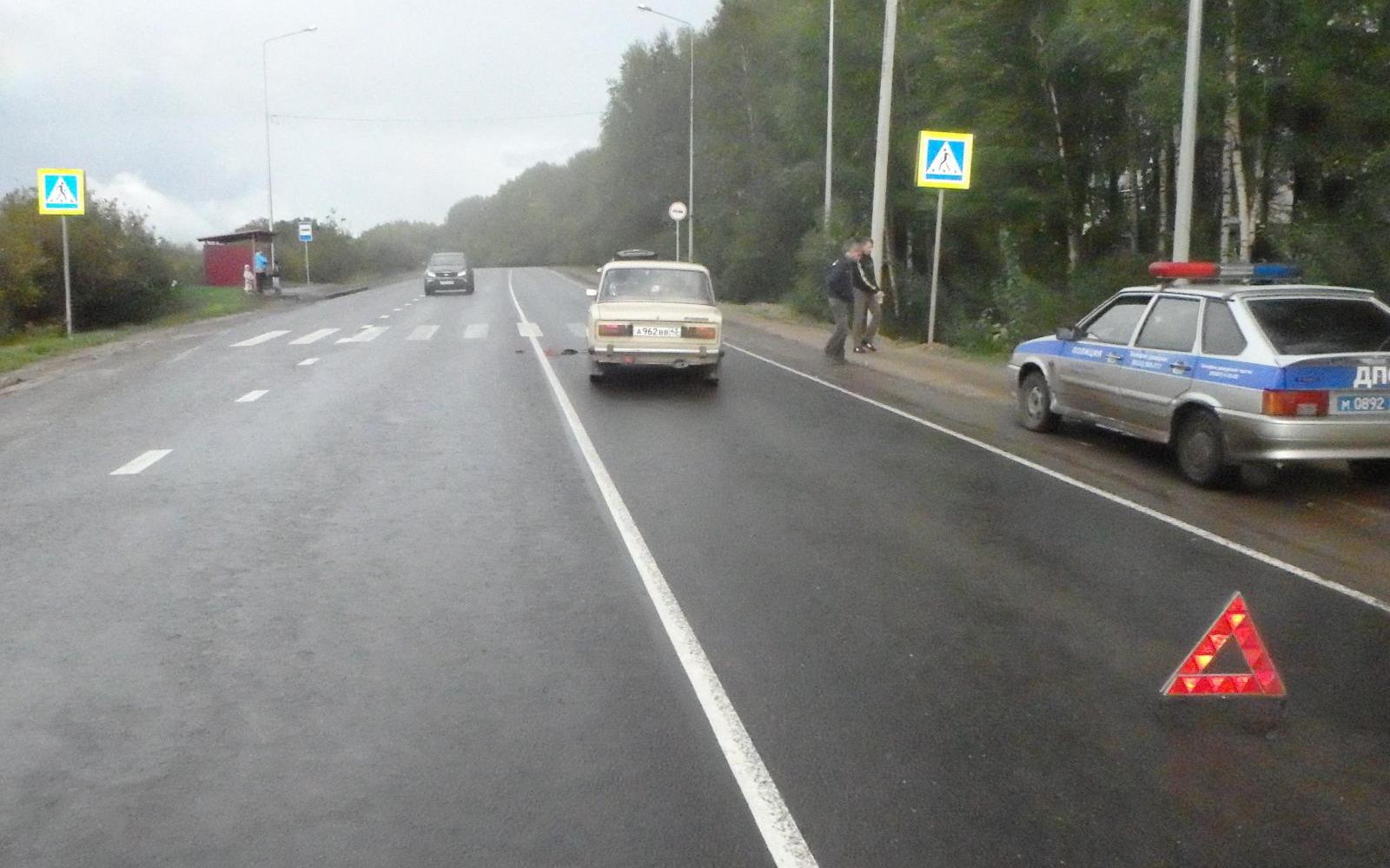 В Чепецком районе ВАЗ врезался в иномарку перед пешеходным переходом