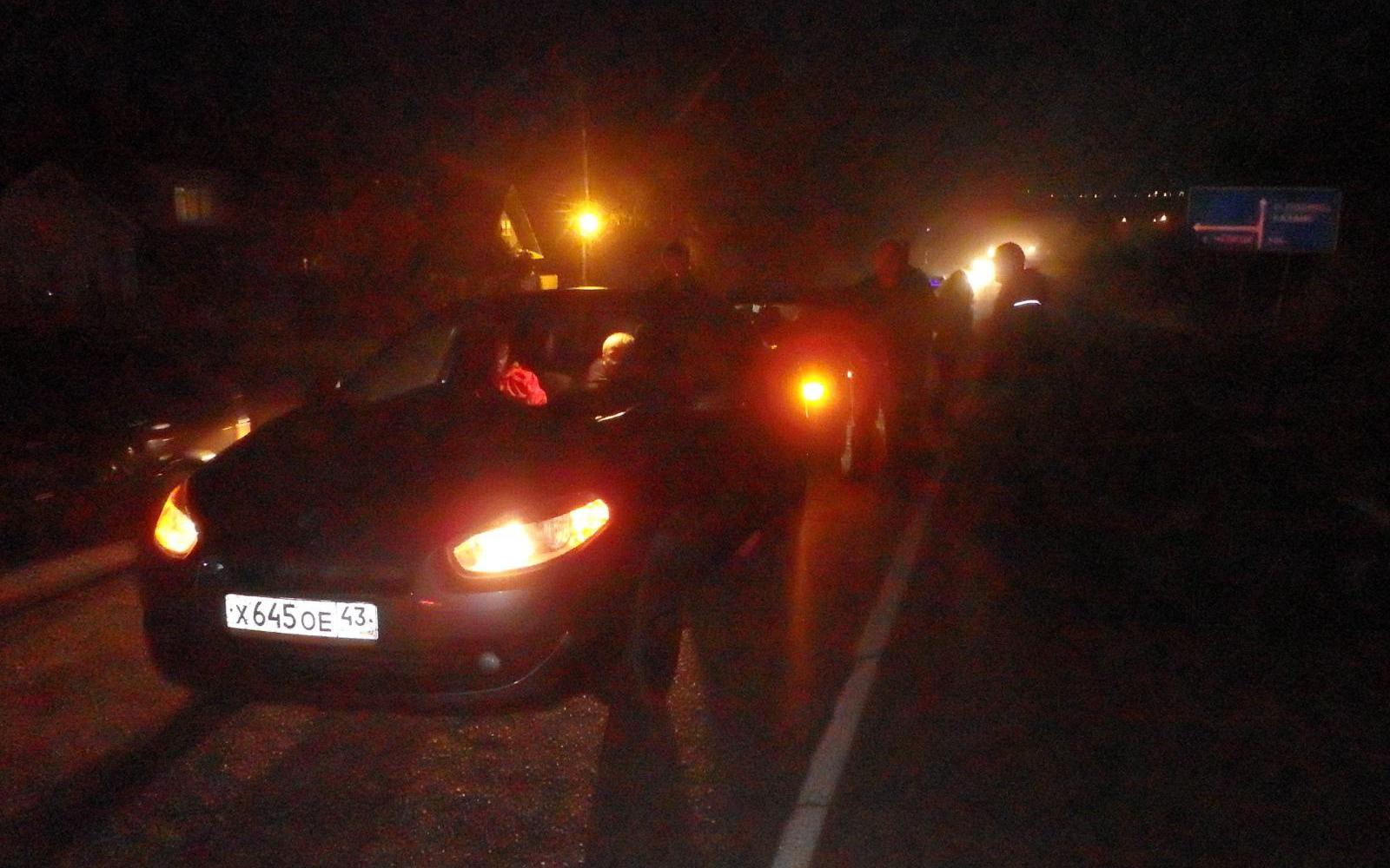 В Чепецком районе на трассе столкнулись три машины