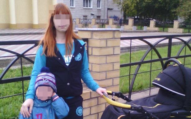 В Кирово-Чепецке неизвестные украли детскую коляску