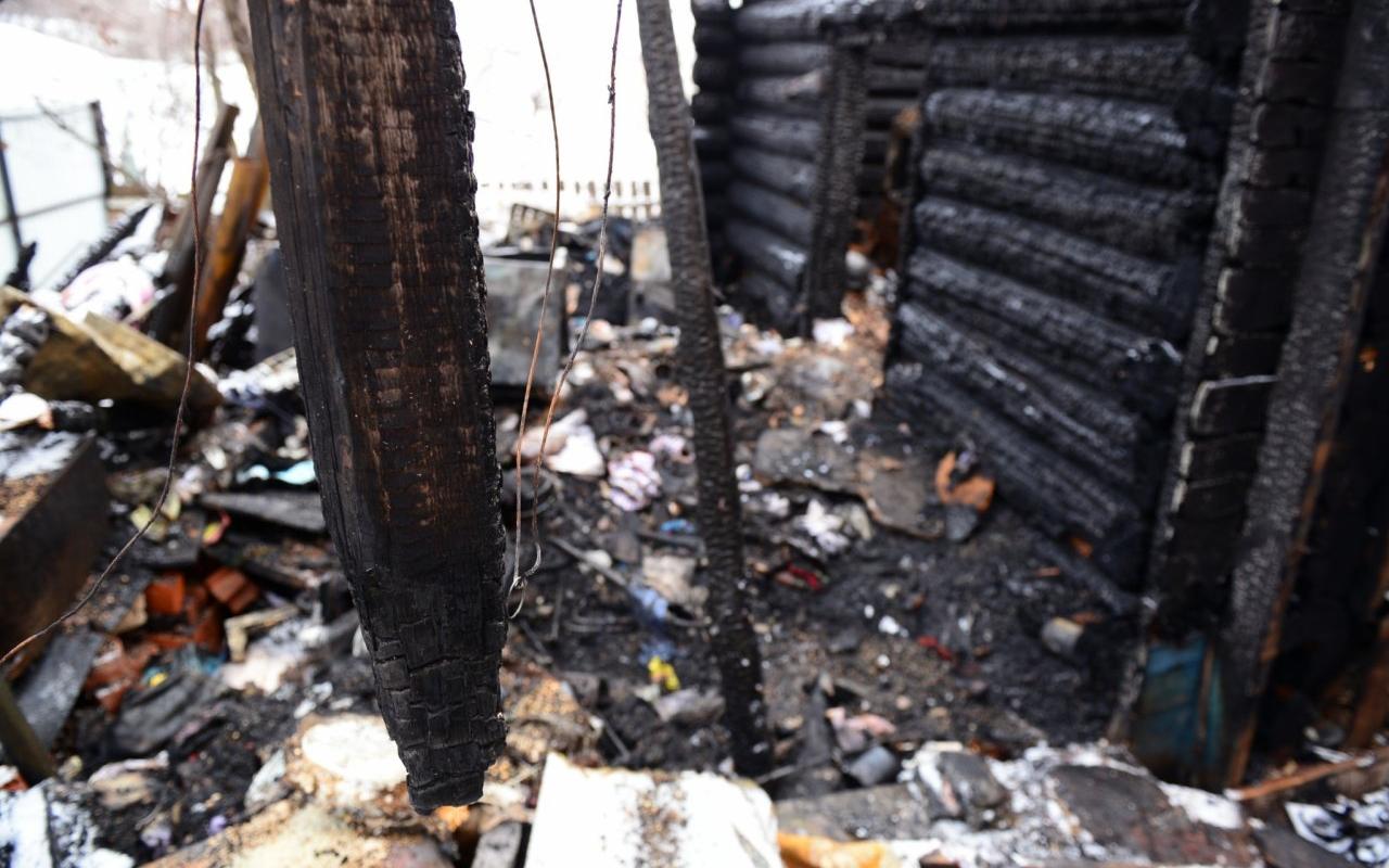 В Слободском районе сгорел дом многодетной семьи