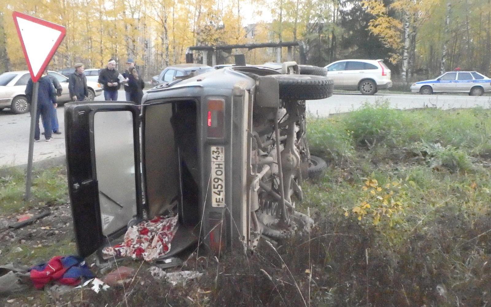 Чепчанка за рулем иномарки снесла "Ниву"