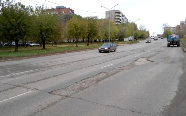 Улицу 60 лет Октября отремонтируют через суд