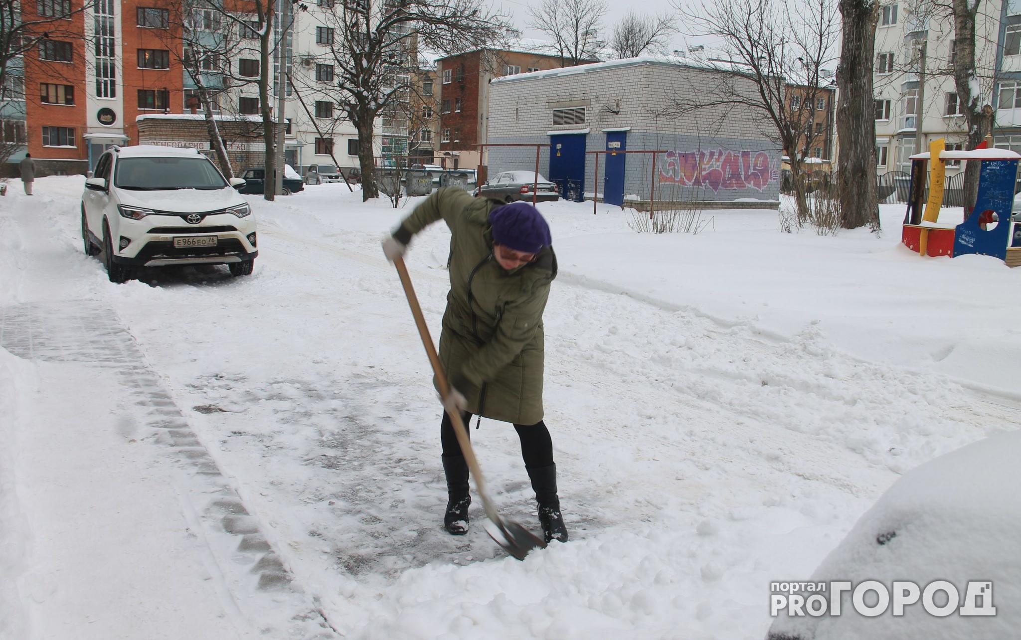 Специалисты нашли нарушения в чистке от снега крыш и дворов Чепецка