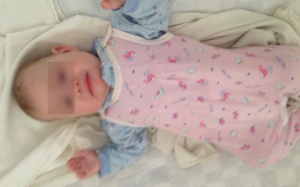 В Кирове на остановке прохожие нашли пятимесячного малыша