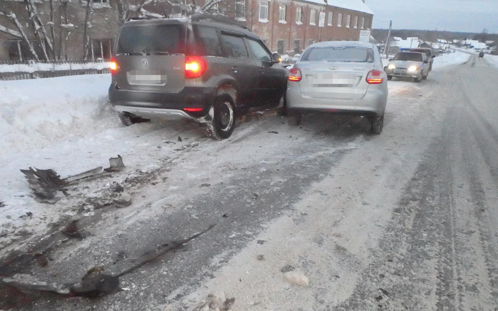 В Чепецком районе в аварии пострадали два человека