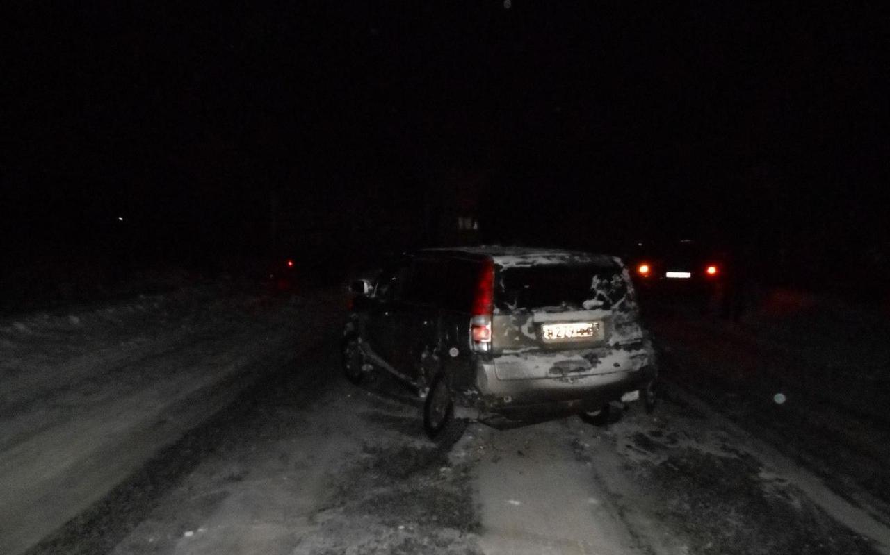 В Чепецке иномарку после столкновения с МАЗом отбросило на BMW X5