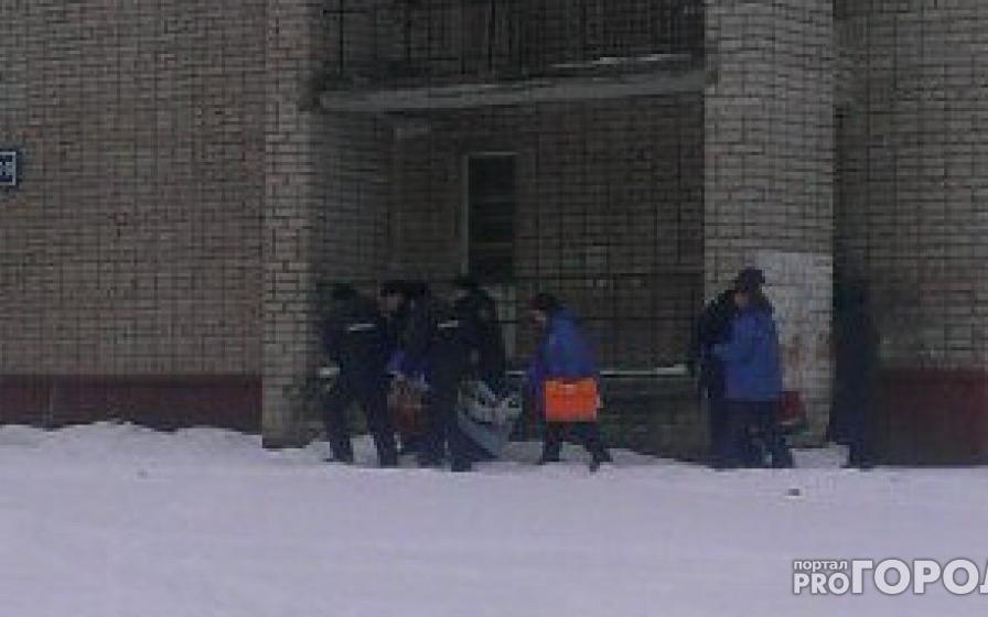 В Кирово-Чепецке молодой мужчина выпал из окна 5 этажа