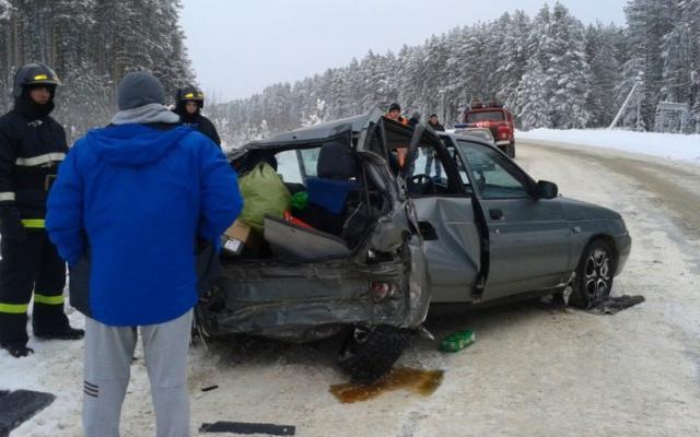 В Кировской области столкнулись «ВАЗ» и «Скания»: водитель и пассажир чудом выжили