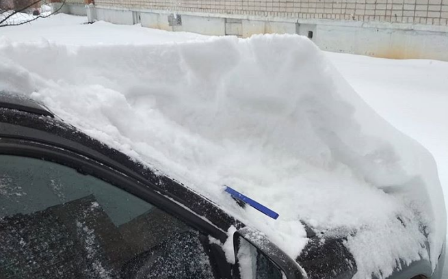 Снегопад в Чепецке: горожане говорят об Апокалипсисе на дорогах
