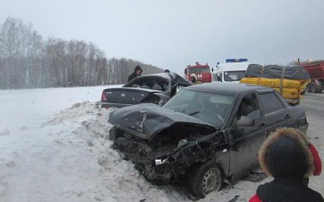 В ДТП на трассе Казань - Малмыж разбилась семья с двумя детьми