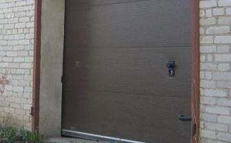 Гараж чепчанки продали за долги по тройному тарифу