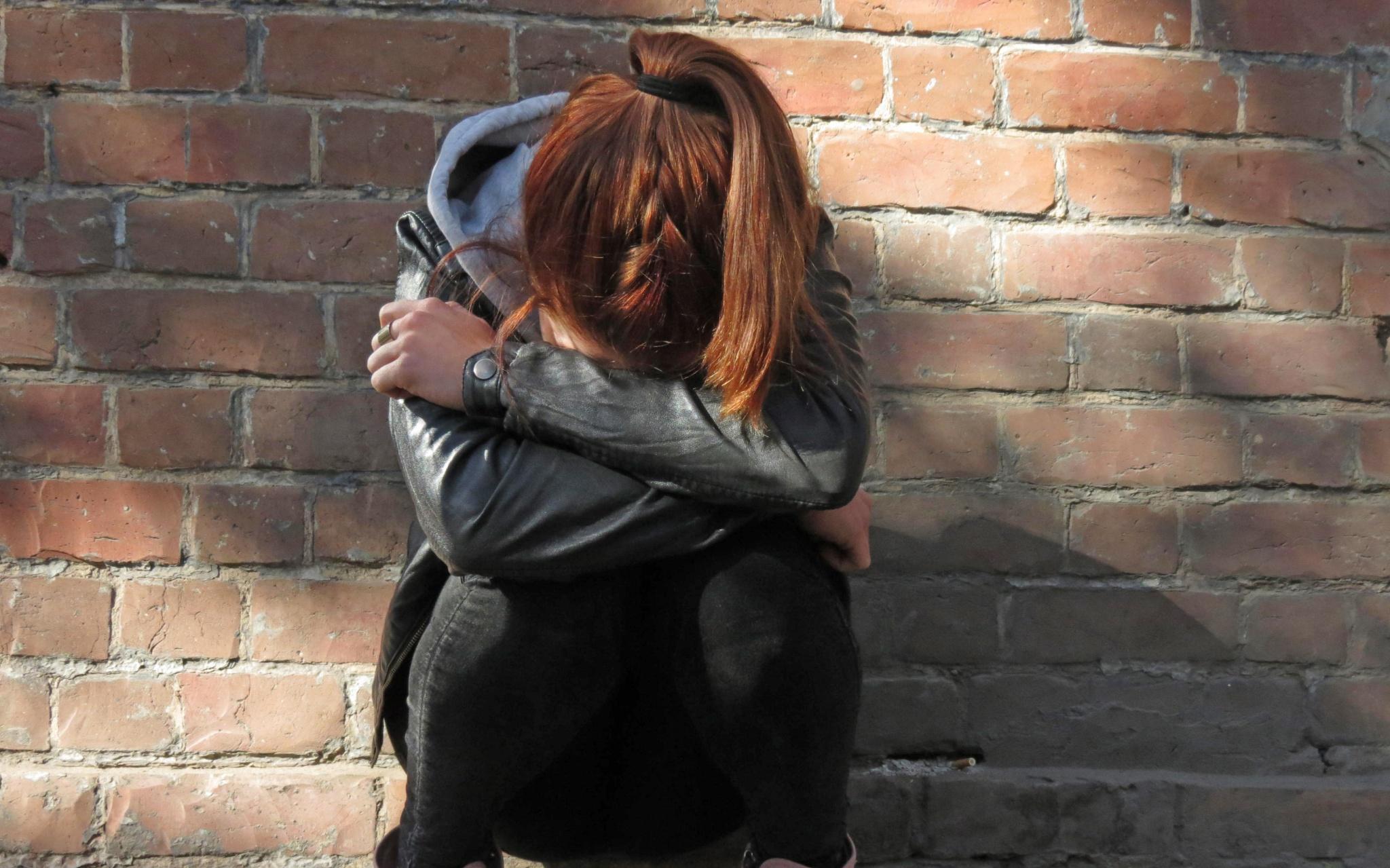 Кировский подросток вырезал на ноге символ "группы смерти"