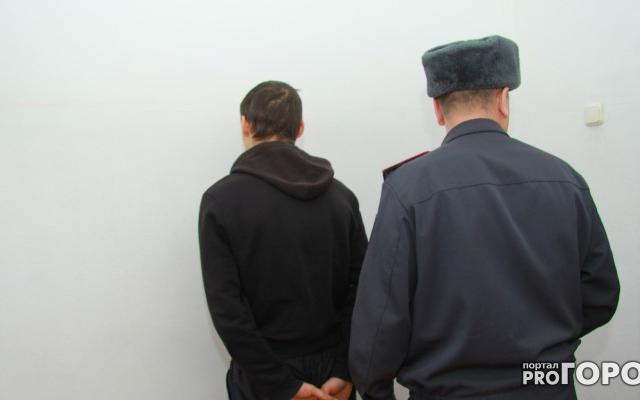 Чепчанин украл у знакомой банковскую карту и снял с нее крупную сумму