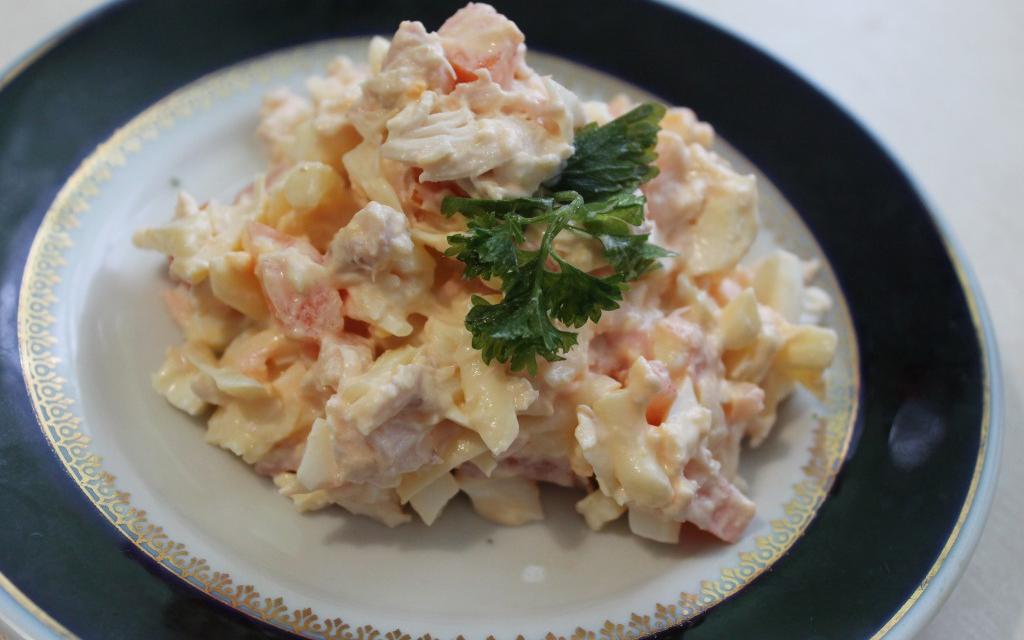 Салат "Эдельвейс": возьмите на заметку к праздничному столу