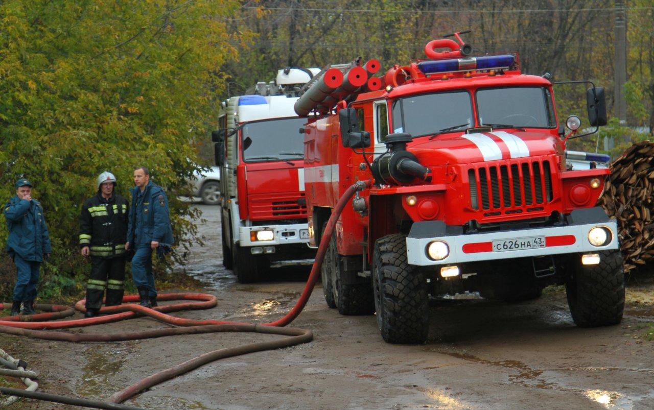 В Чепецком районе сгорел садовый дом: пострадал мужчина