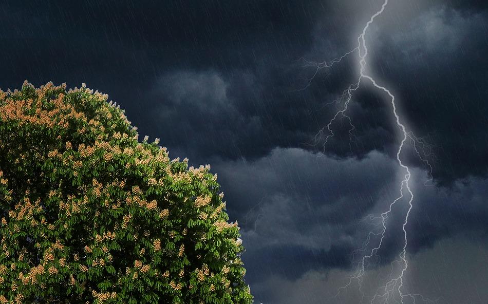 МЧС предупреждает об ухудшении погоды в Кировской области