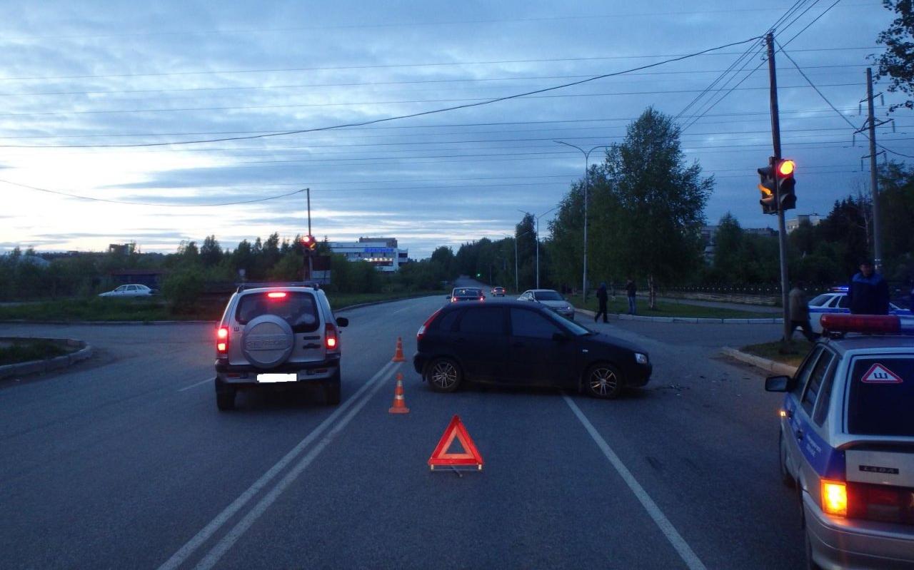 В Кирово-Чепецке в результате массовой аварии пострадал водитель