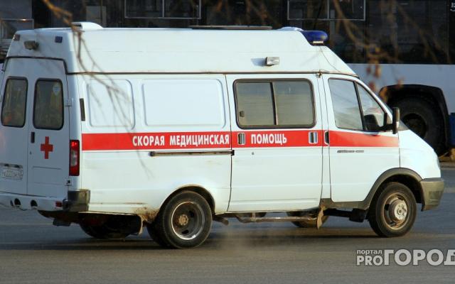 В Чепецке на ребенка упали футбольные ворота: мальчика госпитализировали