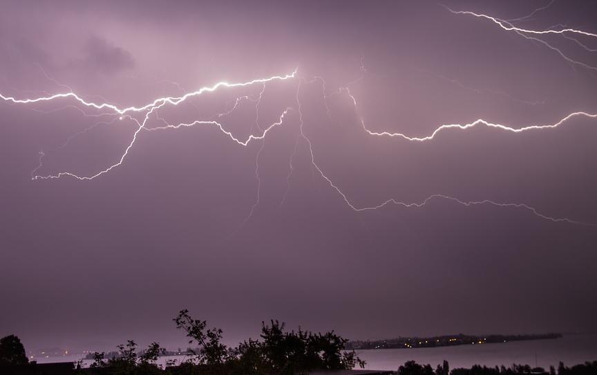 На Кировскую область надвигается циклон, который принесет грозы