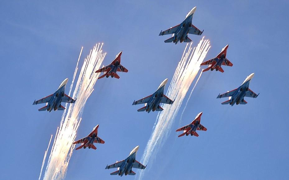 В Кирове пилотажная группа "Русские витязи" впервые покажет авиашоу