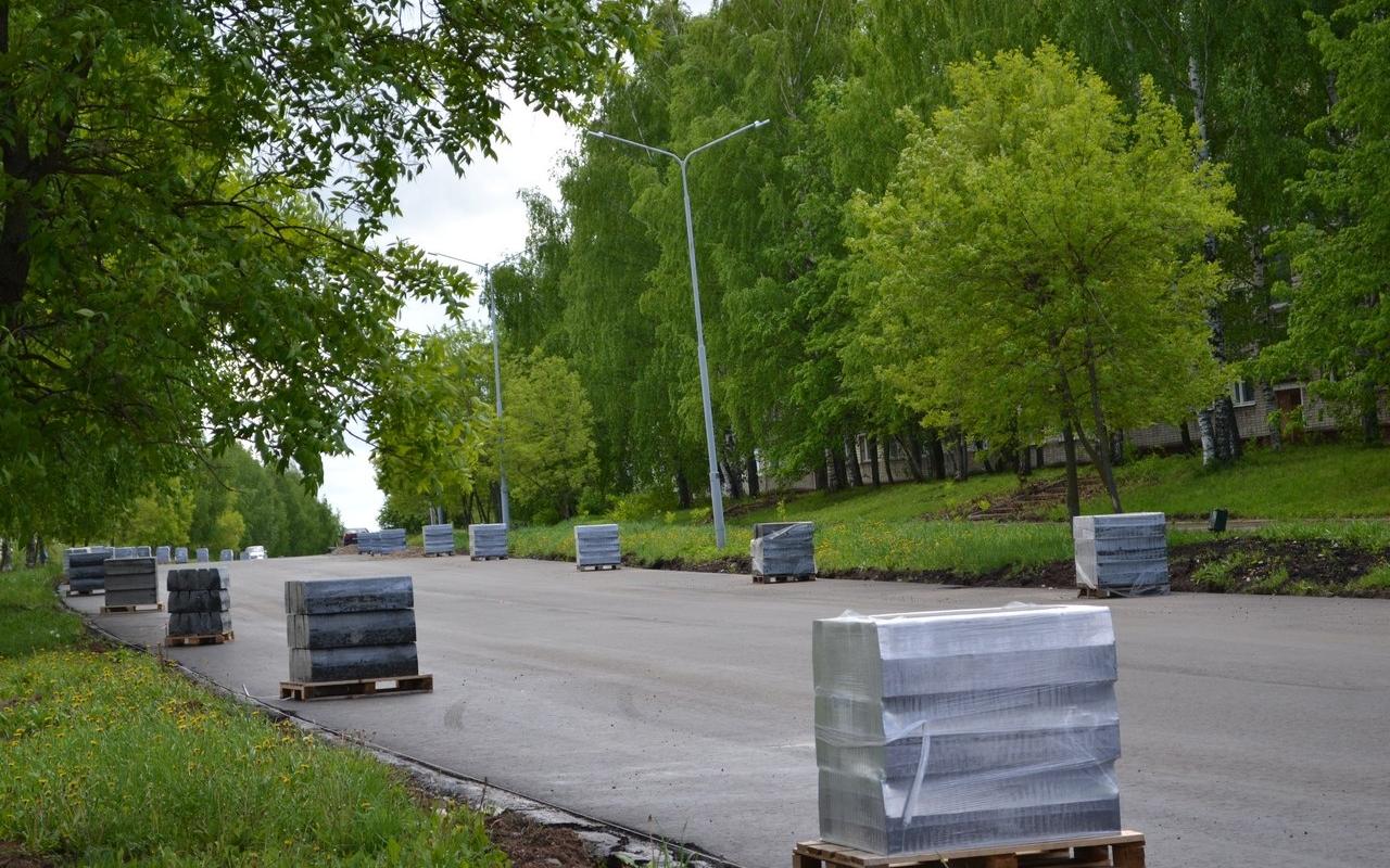 Чепчане боятся гулять по Вятской набережной из-за отсутствия ограды