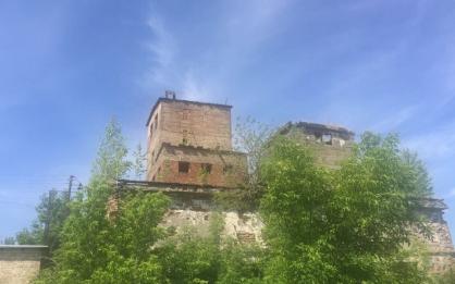 В здании заброшенного комбината в Кировской области погиб 13-летний мальчик