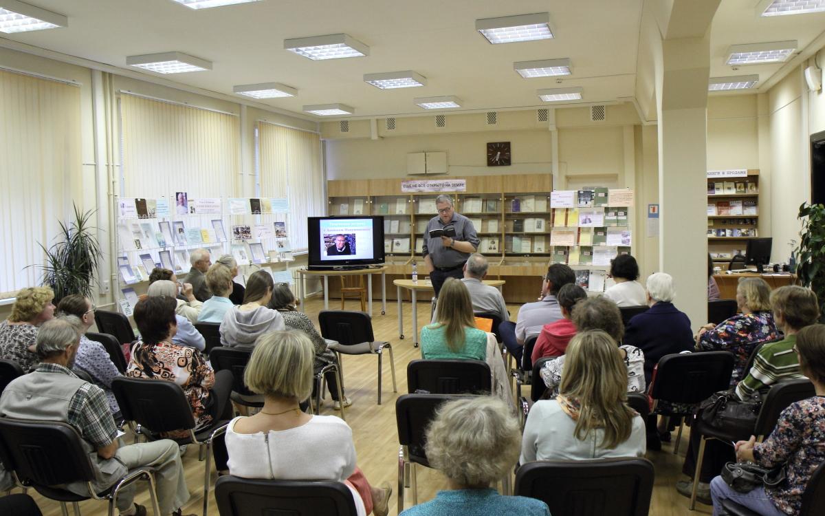 Чепецкой библиотеке выделили грант на программу для пожилых людей