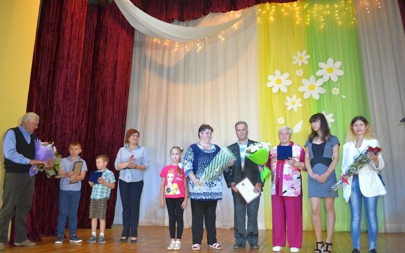 Две семьи из Чепецка наградили за верность друг другу