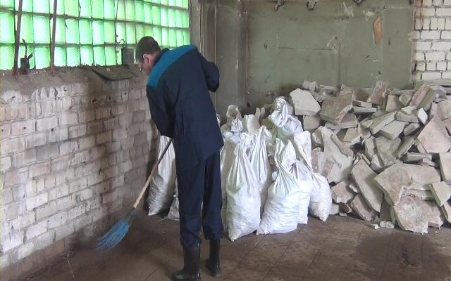 Приставы рассказали, как отбывают наказание алиментщики в колонии Чепецка