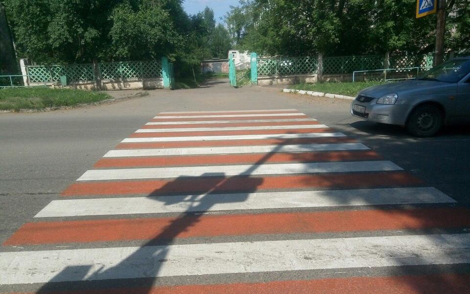 В Чепецке появилась красная разметка на дорогах