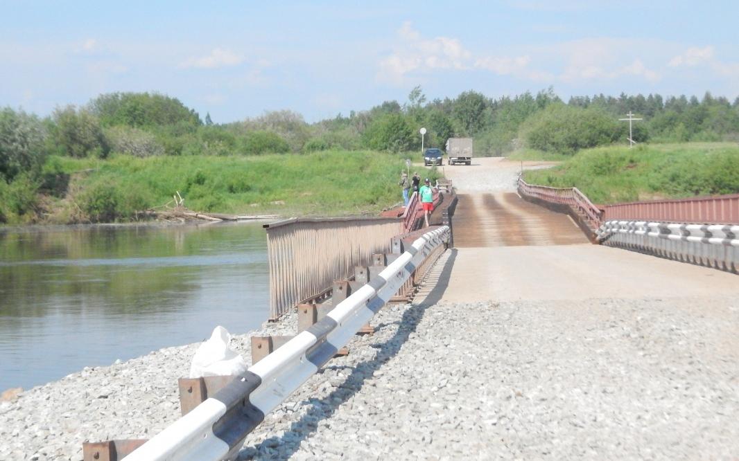 В Чепецке закрыли движение по наплавному мосту в Каринторф